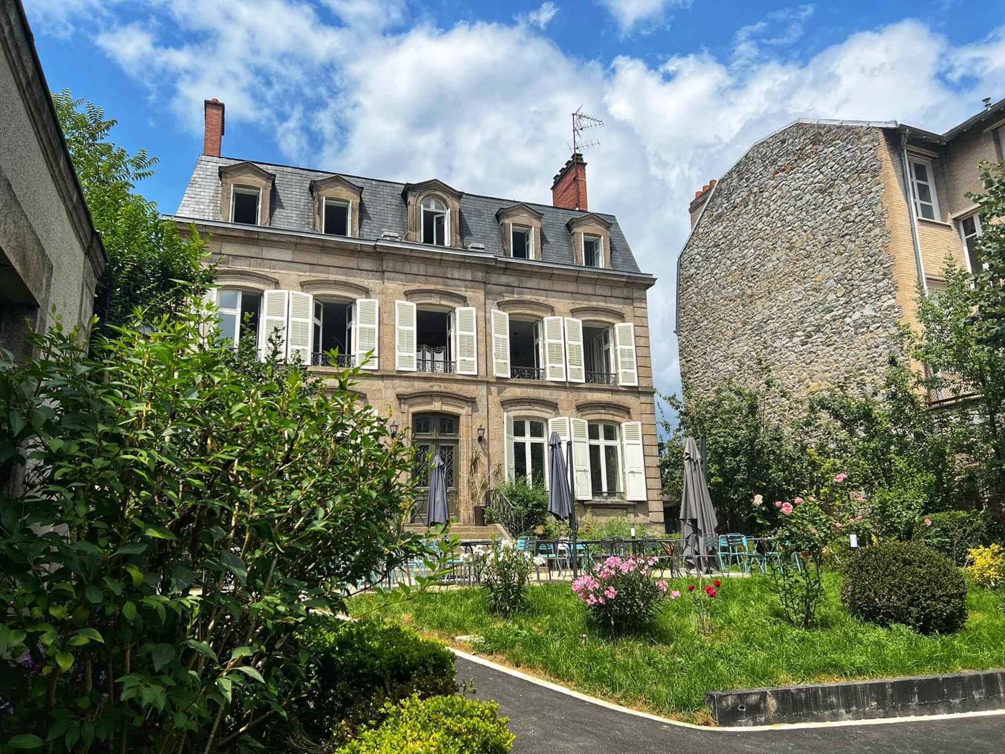 La Maison De Famille Λιμόζ Εξωτερικό φωτογραφία